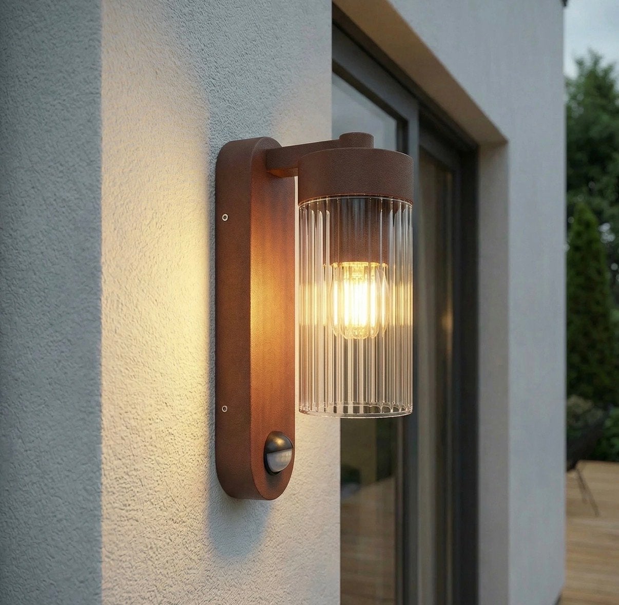 Buitenwandlamp met bewegingssensor - Bruin, Tuin en Terras, Buitenverlichting, Ophalen, Minder dan 50 watt, Wandlamp, Nieuw