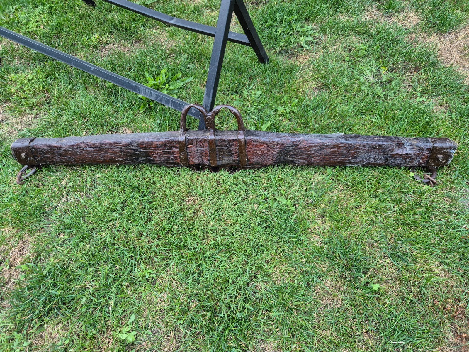 Antieke houten juk voor ossen of paarden, Ophalen