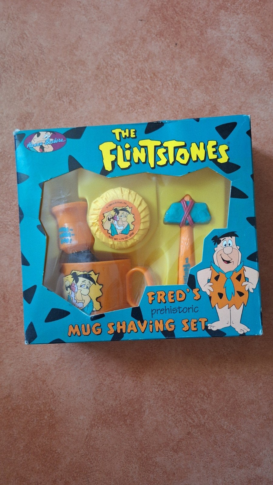 Vintage Flintstones mug shavingset in doos, Ophalen of Verzenden, Overige figuren, Zo goed als nieuw, Overige typen