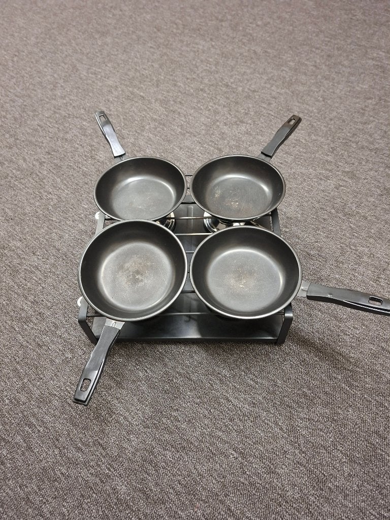 4-persoons mini-pannenset met houder, Ophalen, Gebruikt, 4 t/m 7 personen