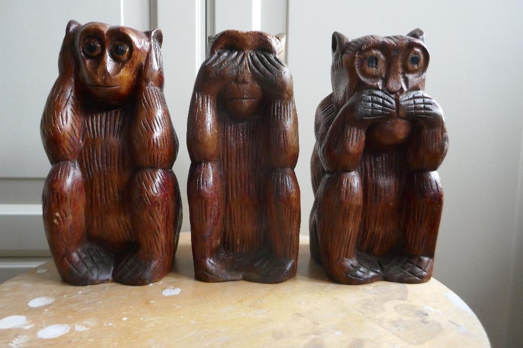 Horen, zien en zwijgen (Hout-snijwerk), Verzamelen, Beelden en Beeldjes, Ophalen of Verzenden, Zo goed als nieuw, Dier