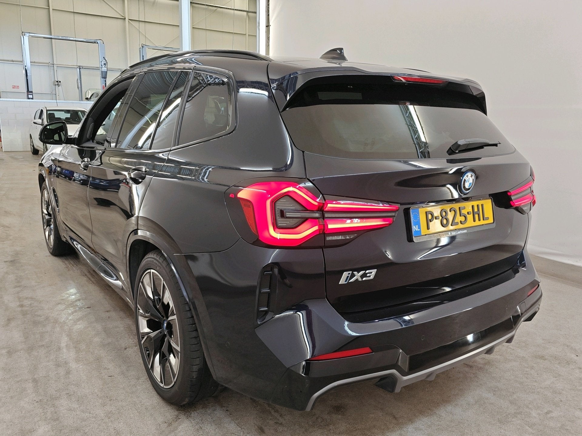 BMW IX3 High Executive 80 kWh 286pk | SOH 96% | Trekhaak | L, Achterwielaandrijving, Gebruikt, 1333 min, 24 maanden