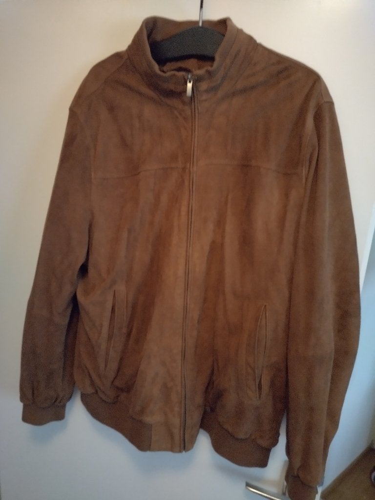 Jas Suede Bruine jas van zacht suède maat 62, Ophalen of Verzenden, Gedragen, Overige maten, Bruin