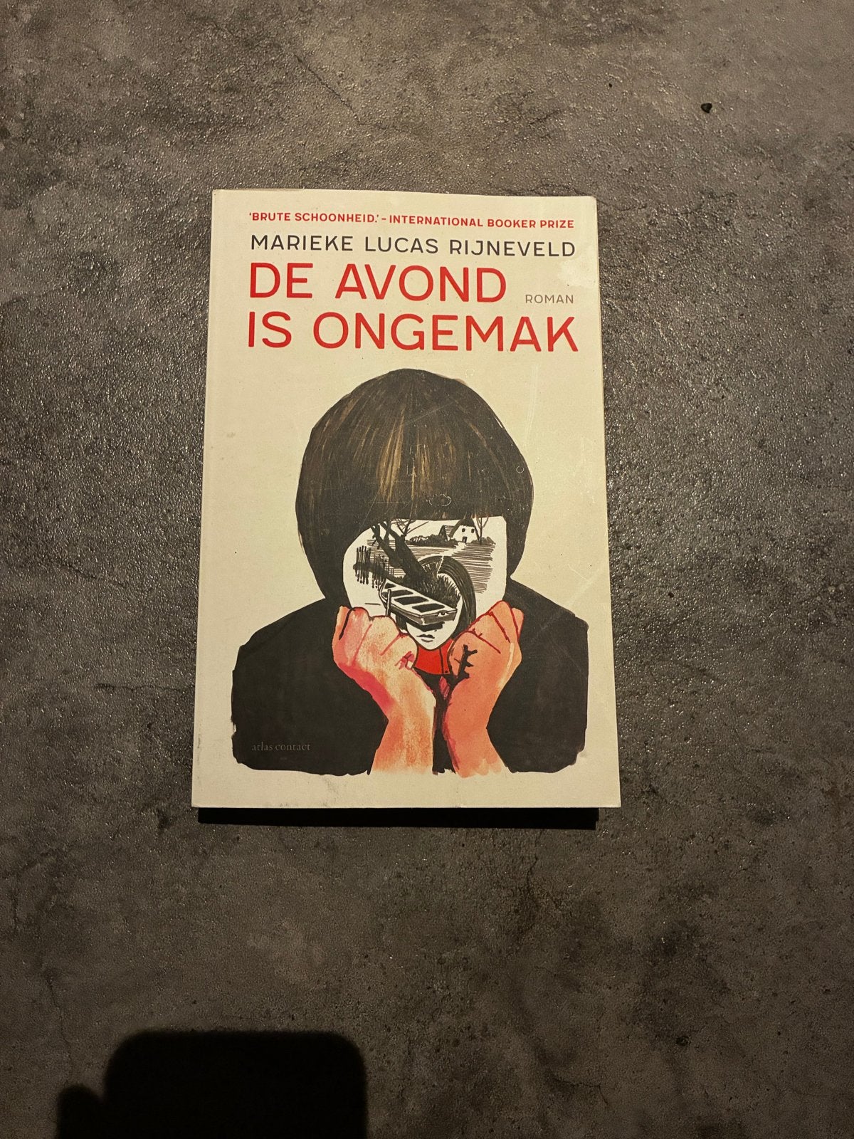 De Avond Is Ongemak - Marieke Lucas Rijneveld, Boeken, Ophalen of Verzenden, Gelezen, Nederland
