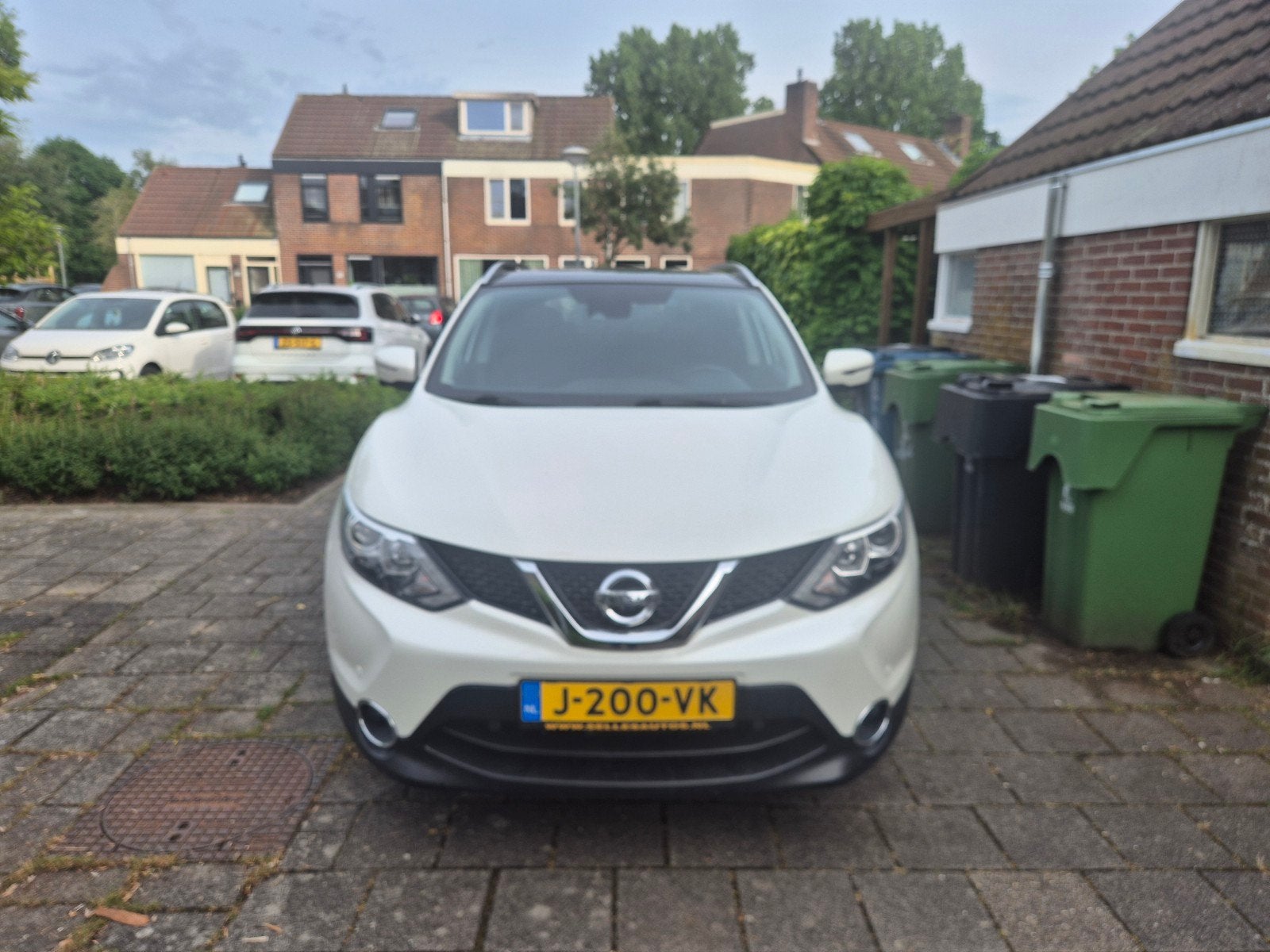 Nissan Qashqai 1.2 Dig-t 85KW 2WD CVT 2015 Wit, Adaptieve lichten, 4 cilinders, Wit, 115 pk