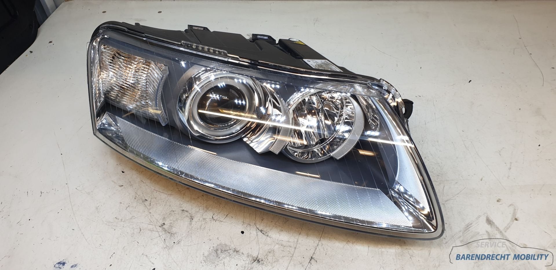 Xenon koplamp rechts A6 4F C6 Audi 1EL00888142 bochtverlicht, Gebruikt, AUDI AG, Auto-Union-Strasse 1
85045  Ingolstadt, DE, Kundenbetreuung@audi.de