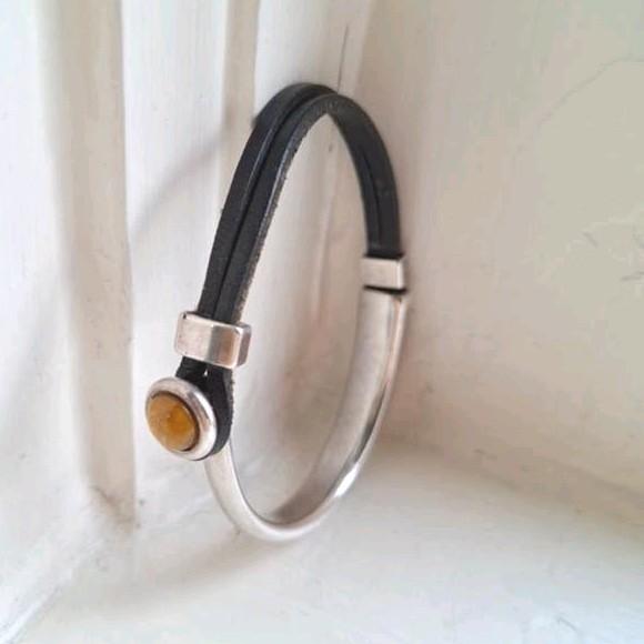 Qoss Armband zwart buffelleer tijgeroog magneetsluiting, Sieraden, Tassen en Uiterlijk, Armbanden, Gebruikt, Staal, Zwart, Ophalen of Verzenden