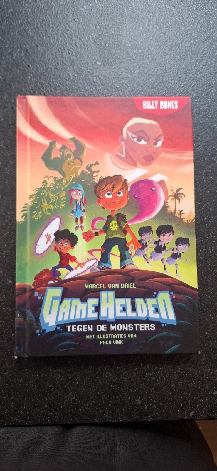 Game Helden: Tegen de Monsters - Marcel van Driel, Ophalen of Verzenden, Gelezen, Marcel van Driel, Fictie