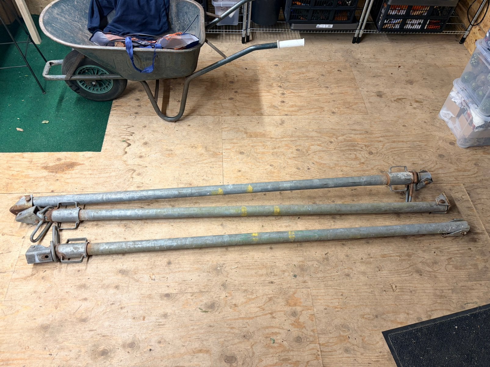 3 Schoorstempels / bouw stempels, Doe-het-zelf en Verbouw, Ophalen, Zo goed als nieuw, Overige typen, Minder dan 2 meter