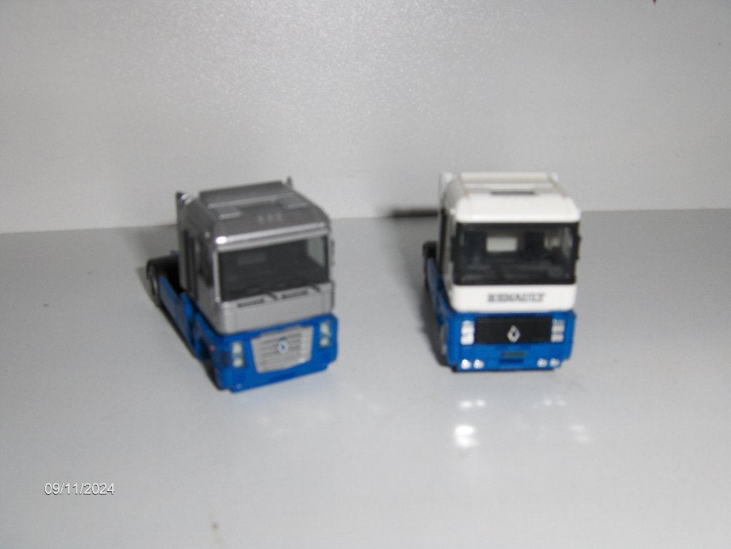Herpa - 2x Renault Truck, Ophalen of Verzenden, Gebruikt, Bus of Vrachtwagen, Herpa