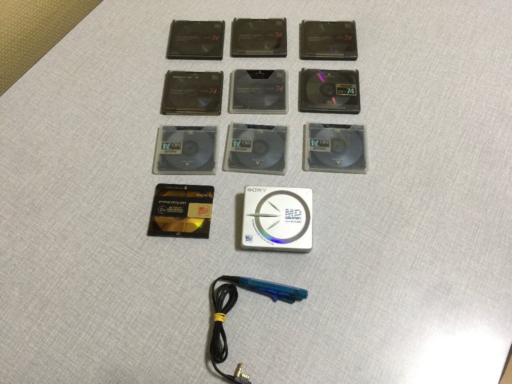 Sony portable MD speler  MZ - E62 + remote +10 minidiscs, Ophalen of Verzenden, Walkman