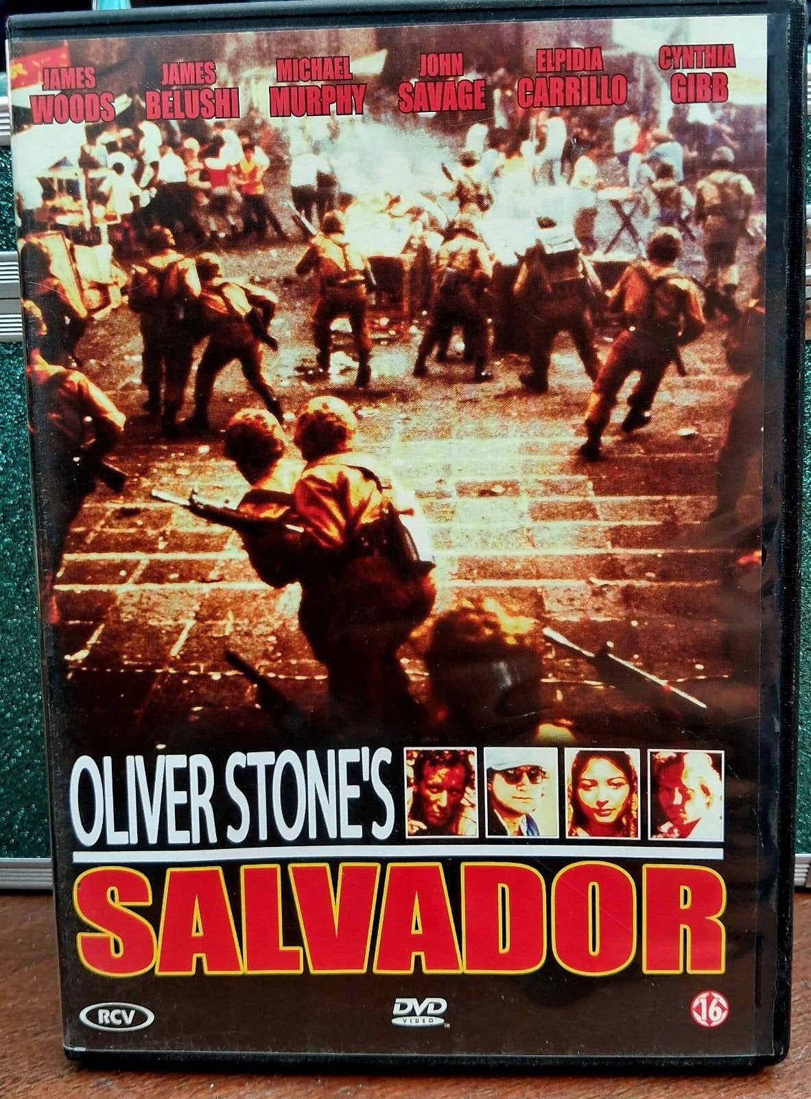 Oliver Stone's Salvador DVD - Actie/Oorlog Drama, Cd's en Dvd's, Vanaf 16 jaar, Nederlands, Ophalen of Verzenden, Oorlog