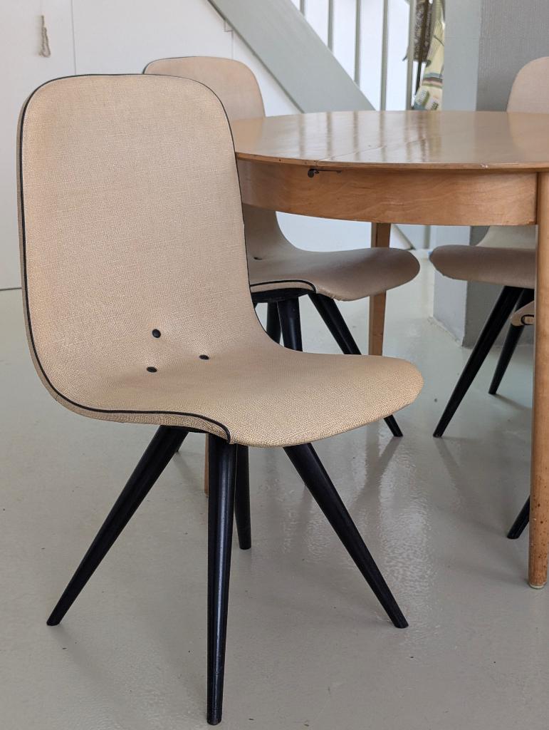 Van Os Culemborg eetkamerstoelen 2 stuks, Huis en Inrichting, Stoelen, Gebruikt, Overige kleuren, Vier, Ophalen