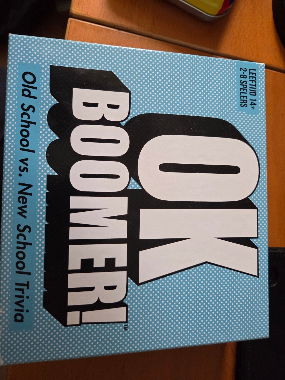 OK Boomer! Old School vs. New School Trivia Gezelschapsspel, Vijf spelers of meer, Ophalen of Verzenden, Gebruikt