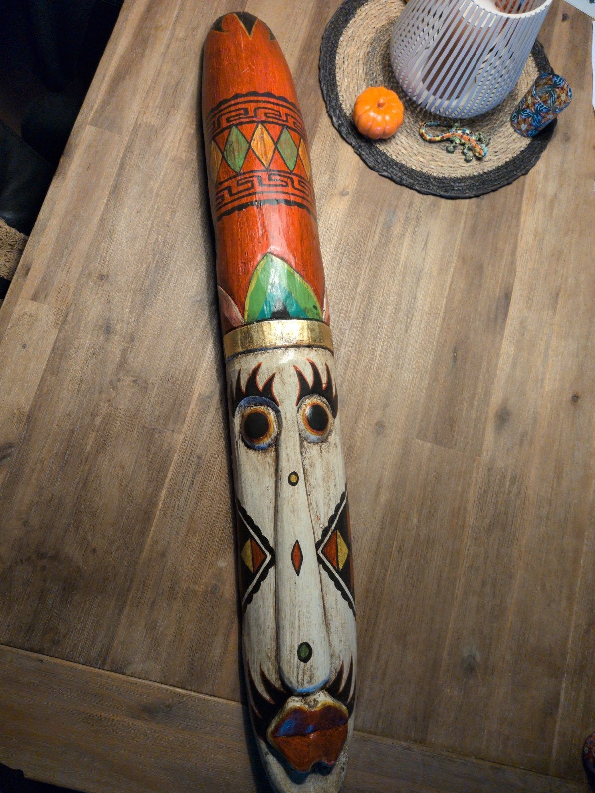 Decoratief Afrikaans masker, handgesneden en beschilderd, Antiek en Kunst, Ophalen of Verzenden