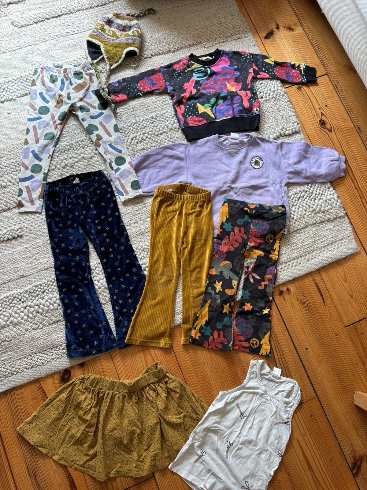 Kleurrijke kleding 98/104 en 104 meisje per stuk te koop, Ophalen of Verzenden, Gebruikt, Meisje
