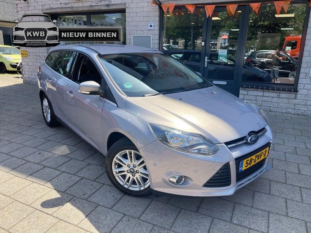Ford FOCUS Wagon 1.0 EcoB. Titanium Airco Trekhaak Nw Apk, Auto's, Ford, Focus, Euro 5, 125 pk, Gebruikt