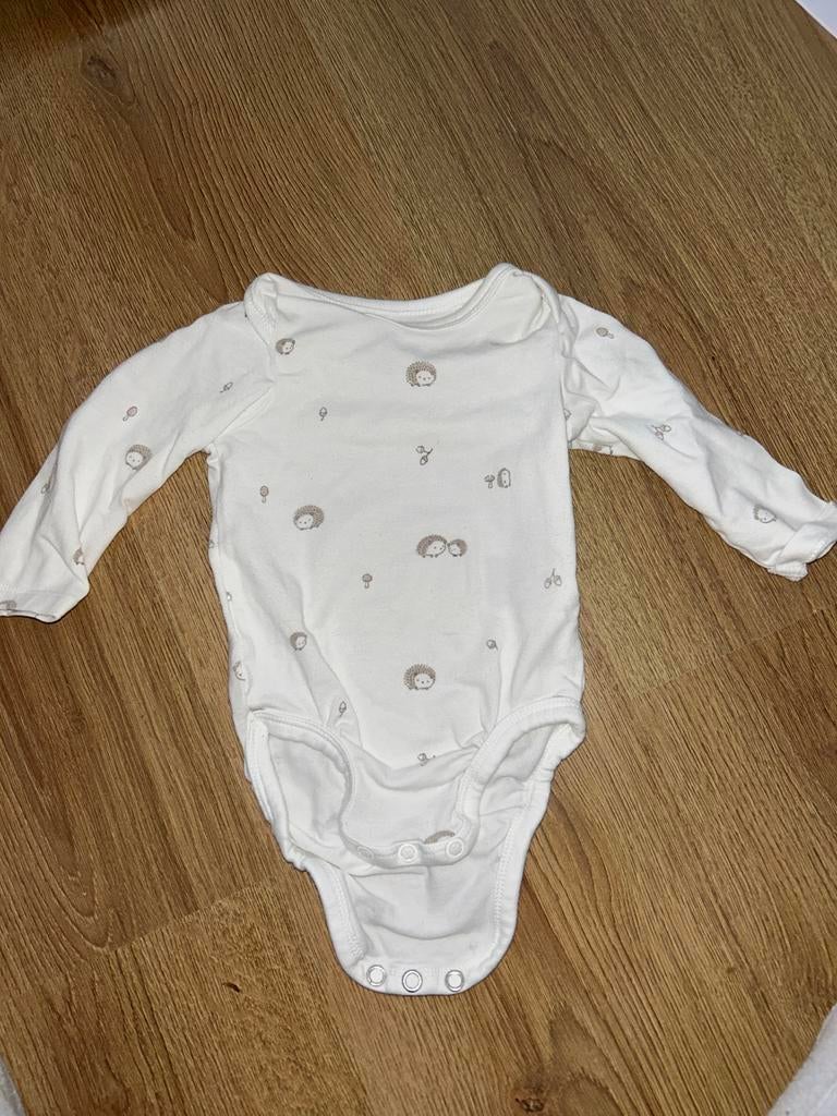 H&M romper met egeltjesprint - maat 62, Ophalen of Verzenden, Zo goed als nieuw, Jongetje of Meisje, Nacht- of Onderkleding