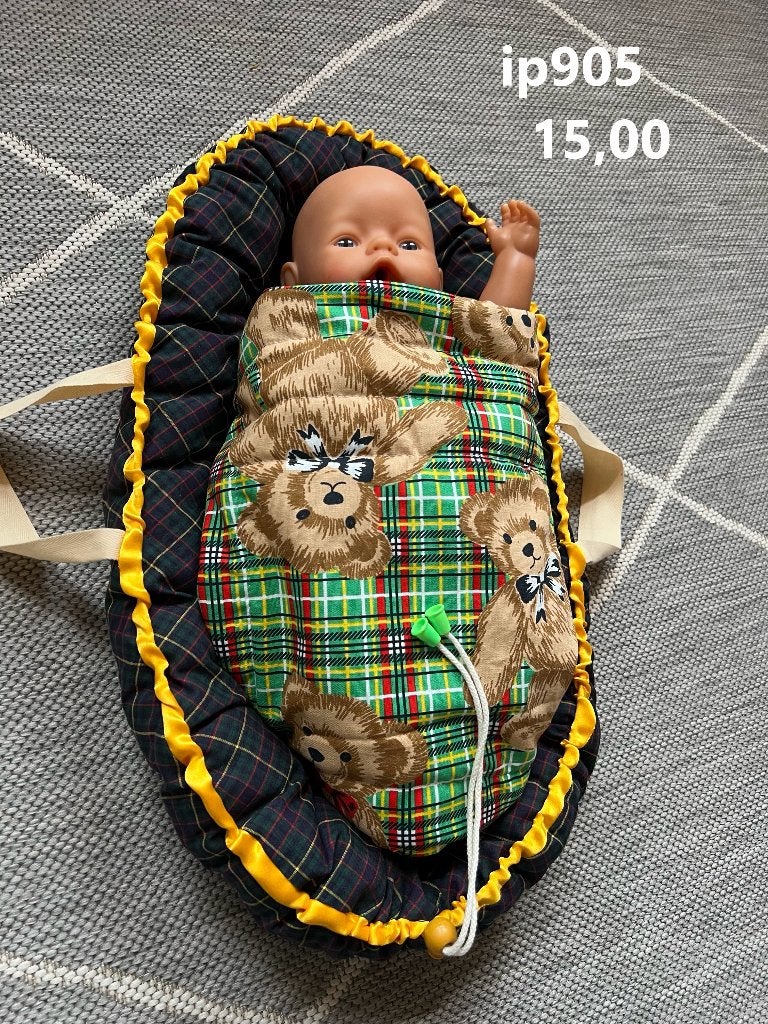 Poppenkleertjes baby born. Omkeerbaar babynestje. KiKa., Ophalen of Verzenden, Nieuw, Babypop