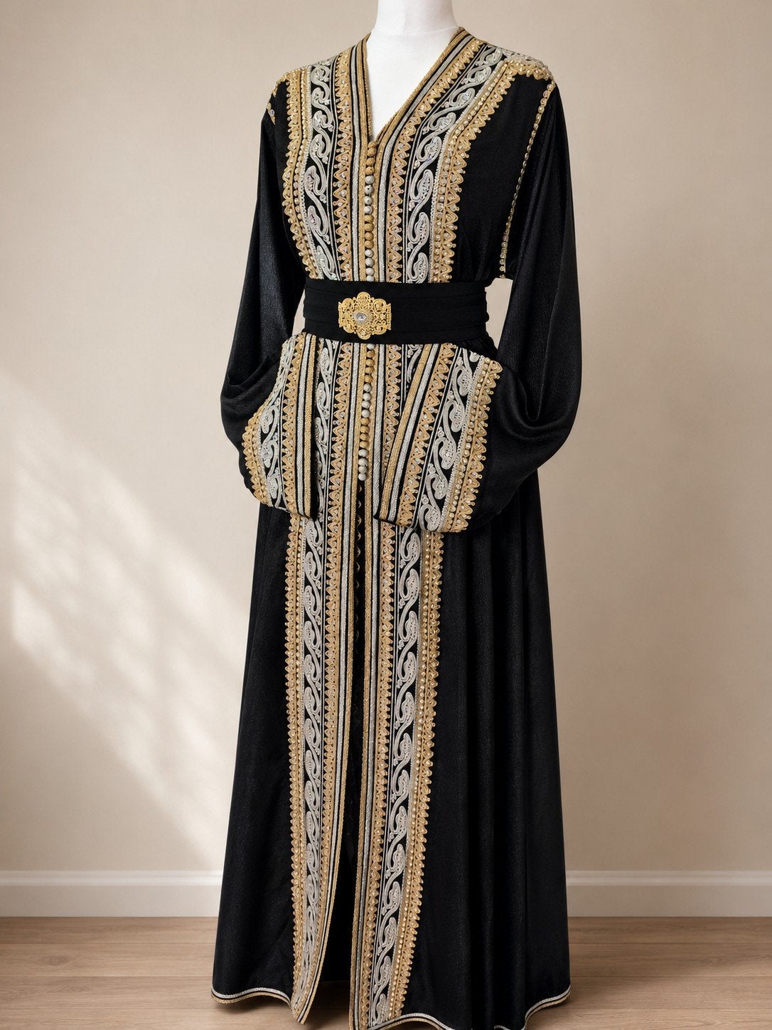 Kaftan te huur €70,-, Overige typen, Zwart, Zo goed als nieuw, Ophalen
