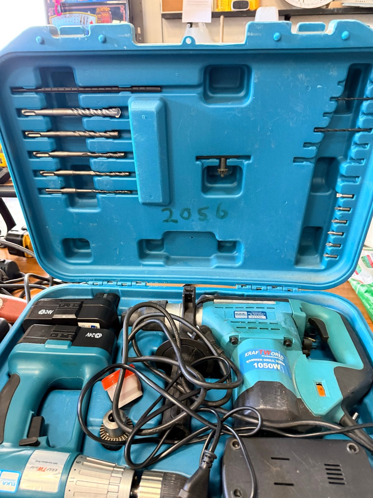 Kraft World Boorhamer en Schroefmachine Set 1050W, Ophalen, 600 watt of meer, Boor- en/of Breekhamer, Zo goed als nieuw