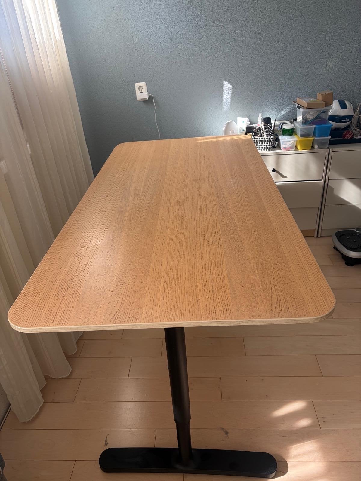 IKEA Bekant bureau 160x80cm - Handmatig verstelbaar, Huis en Inrichting, Ophalen, In hoogte verstelbaar, Gebruikt, IKEA