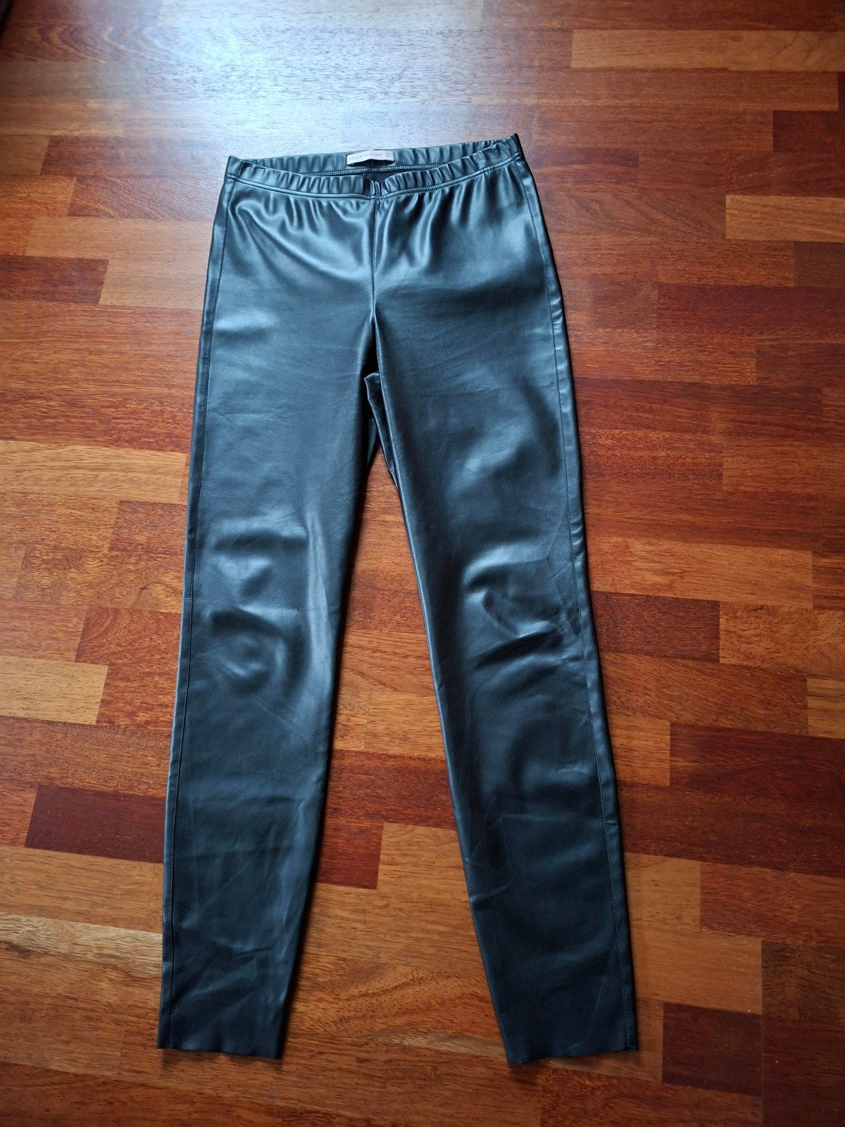 Studio Anneloes zwarte leer look broek zwart maat S, Studio Anneloes, Zwart, Ophalen of Verzenden, Zo goed als nieuw