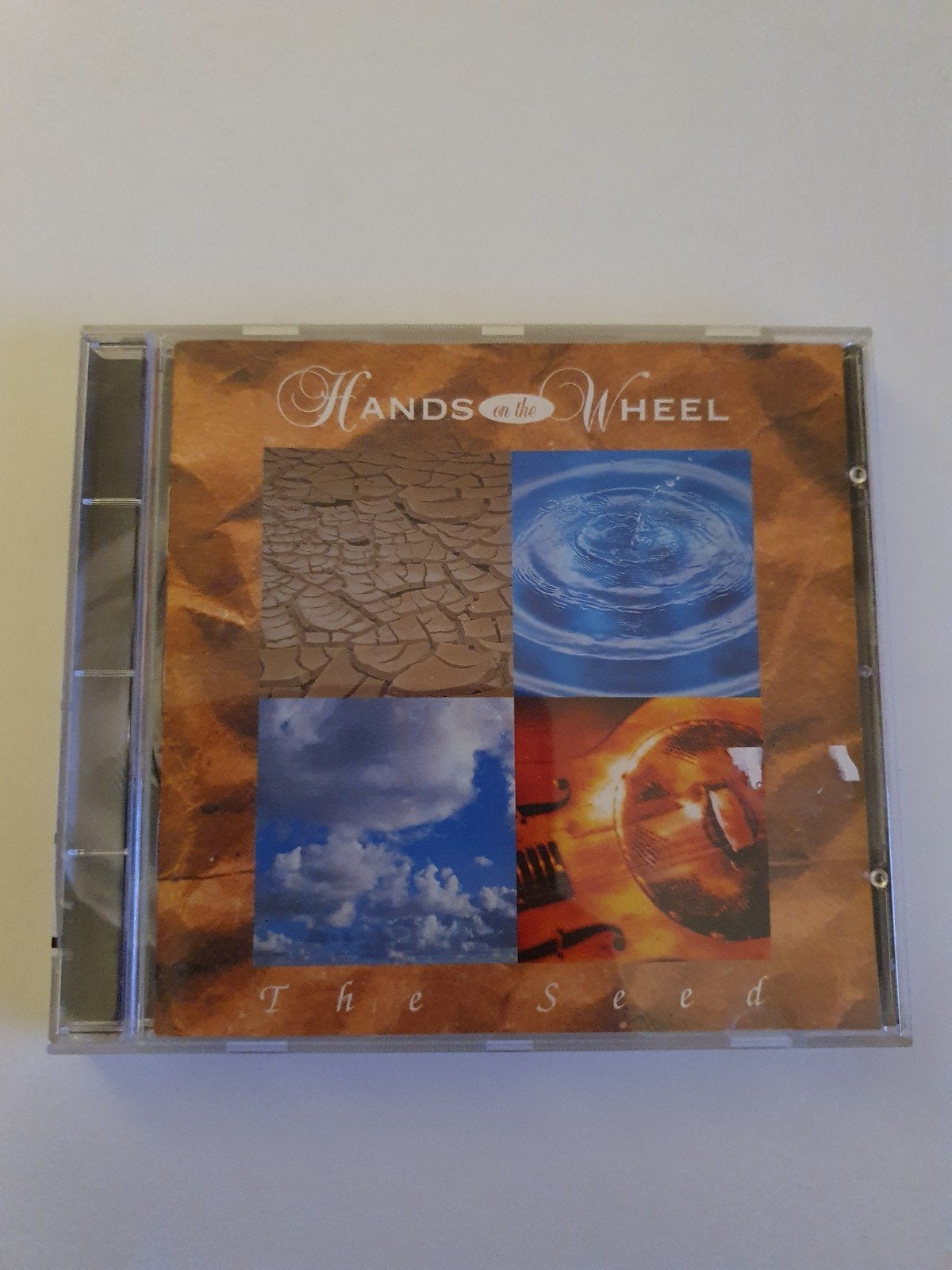 Hands in The wheel - The seed. Cd. 1994
Code 724382953722

4, Cd's en Dvd's, Ophalen of Verzenden, Gebruikt