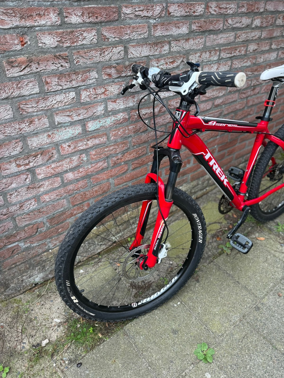 Foto 4 van Trek 4 Series Mountainbike - Rood