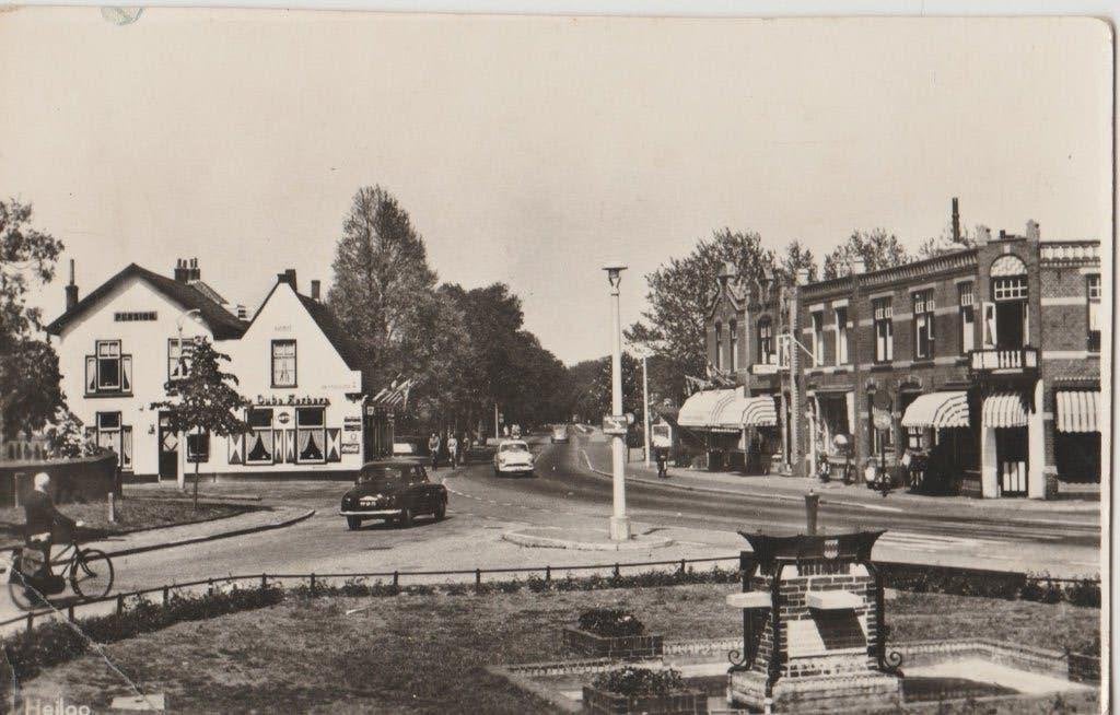 1956 heiloo monument kruispunt oude herberg centrum dorp, Ophalen of Verzenden, 1940 tot 1960, Gelopen, Noord-Holland