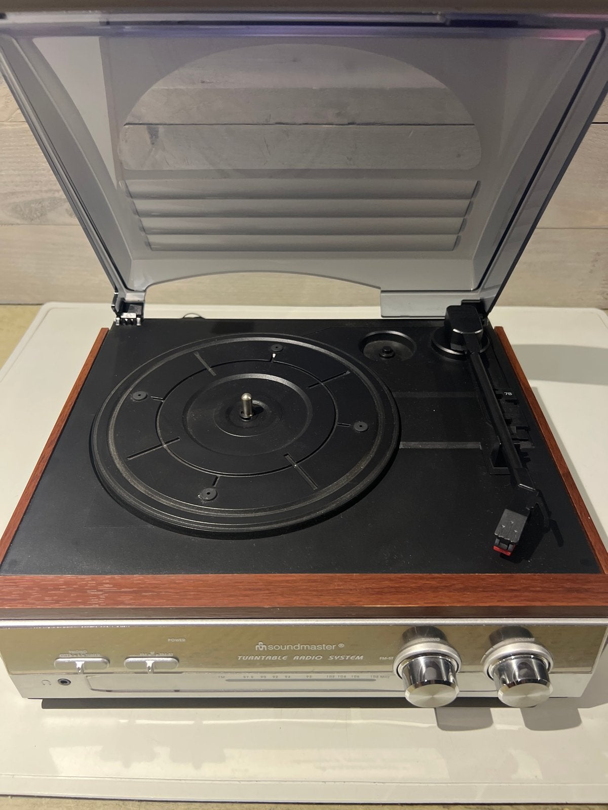 Soundmaster Platenspeler Radio Systeem - Zo goed als nieuw, Overige merken, N, N, Nieuw