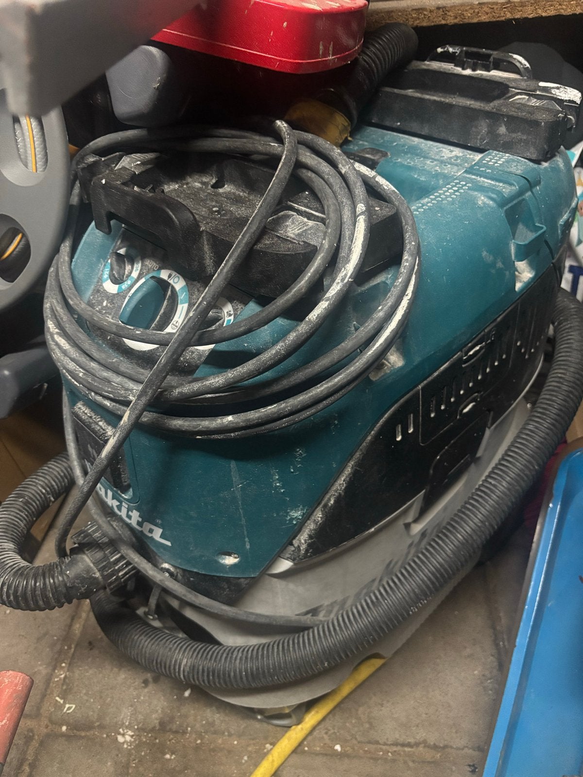 Makita VC4210L nat- en droogzuiger 34L, Ophalen, Gebruikt, Waterstofzuiger