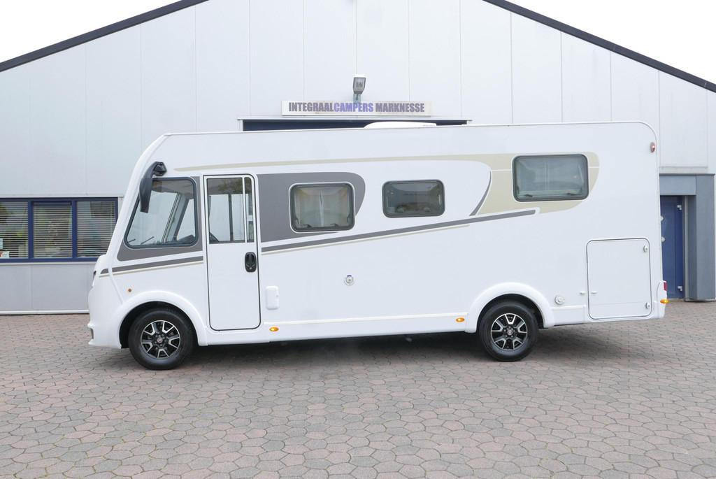 Carado I 339 | Airco | Fietsen lift | Queensbed | Hefbed, Integraal, Overige brandstoffen, 7 tot 8 meter, Bedrijf