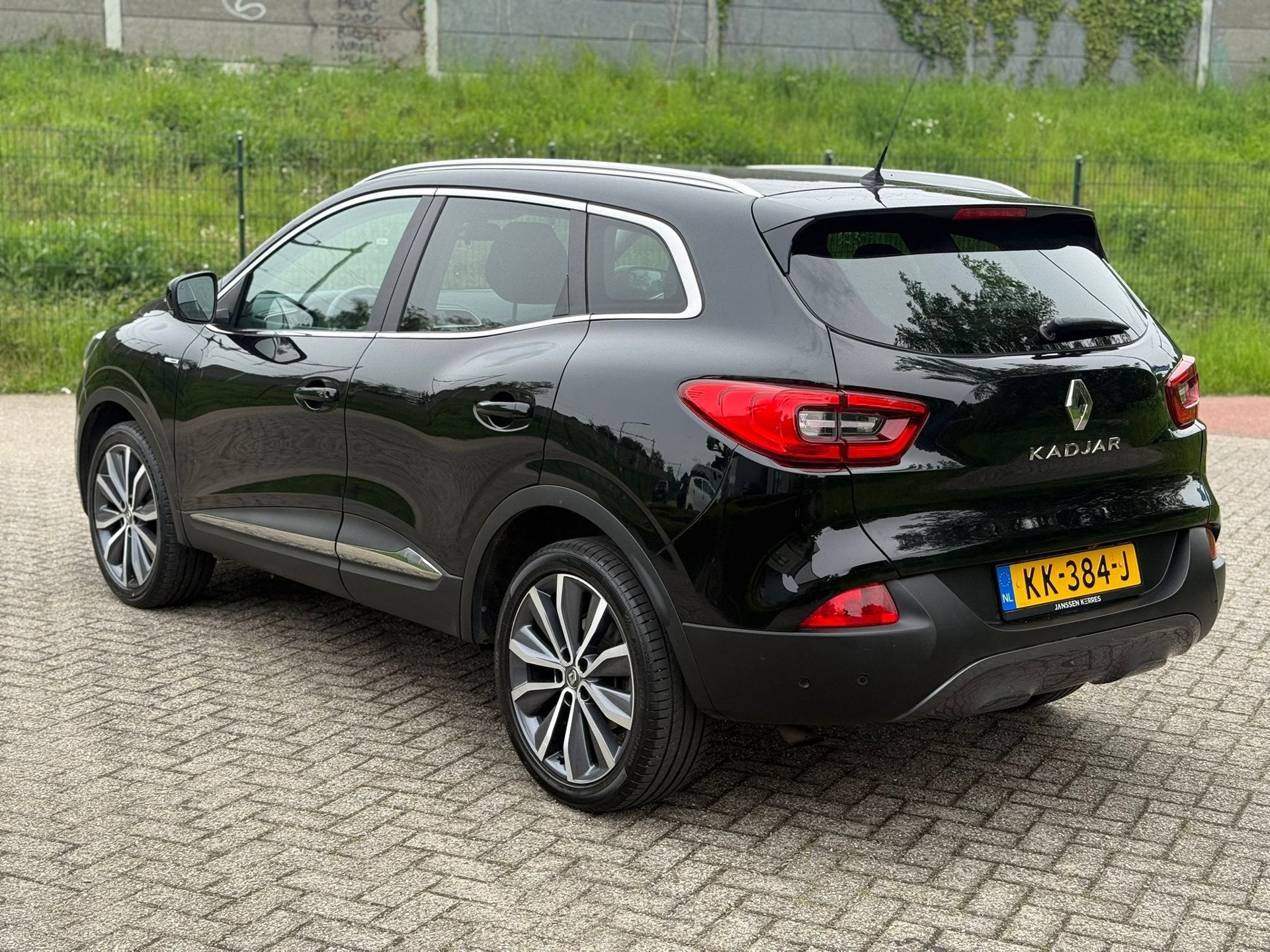 Renault Kadjar 1.2 TCe Bose BOSE I CAMERA I NAP I NETTE AUTO, Voorwielaandrijving, Kadjar, Gebruikt, 4 cilinders