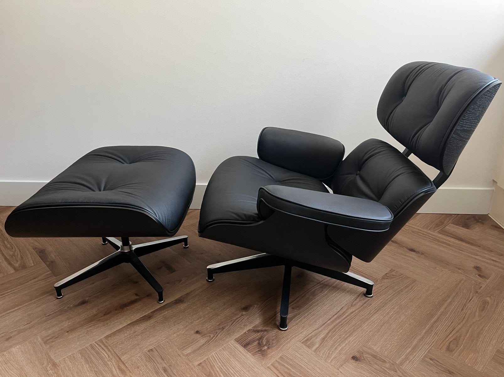 Lounge chair zwart ashwood ottoman, Ophalen, Nieuw, Hout, 50 tot 75 cm