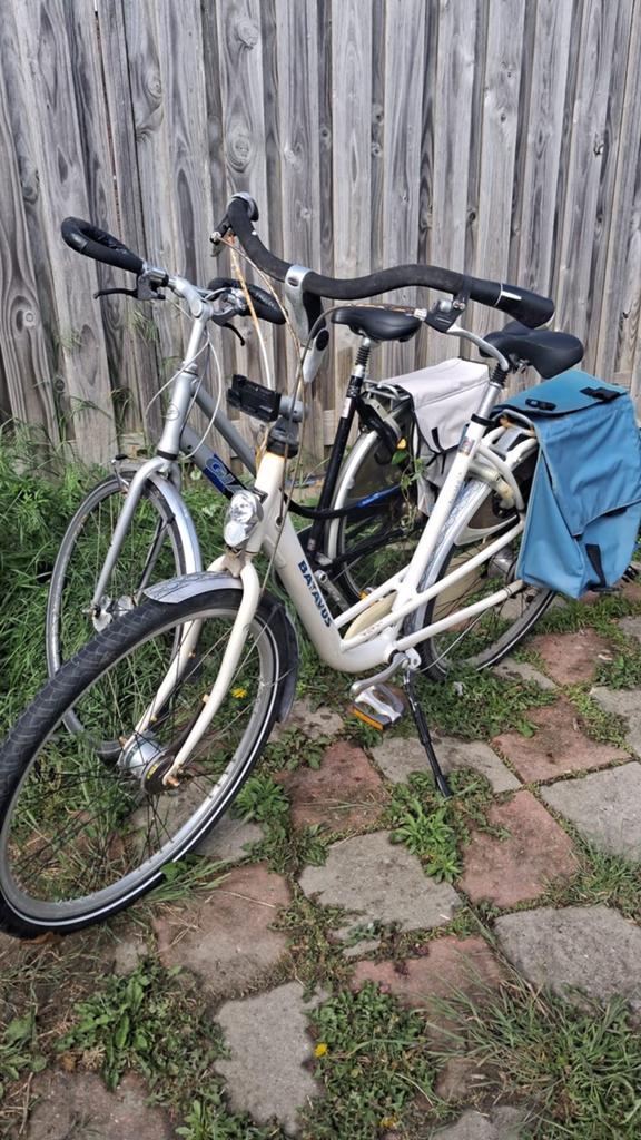 Batavus opknapfiets - Ideaal project!, Fietsen en Brommers, Fietsen | Dames | Damesfietsen, Ophalen, Versnellingen, Batavus, Trommelrem