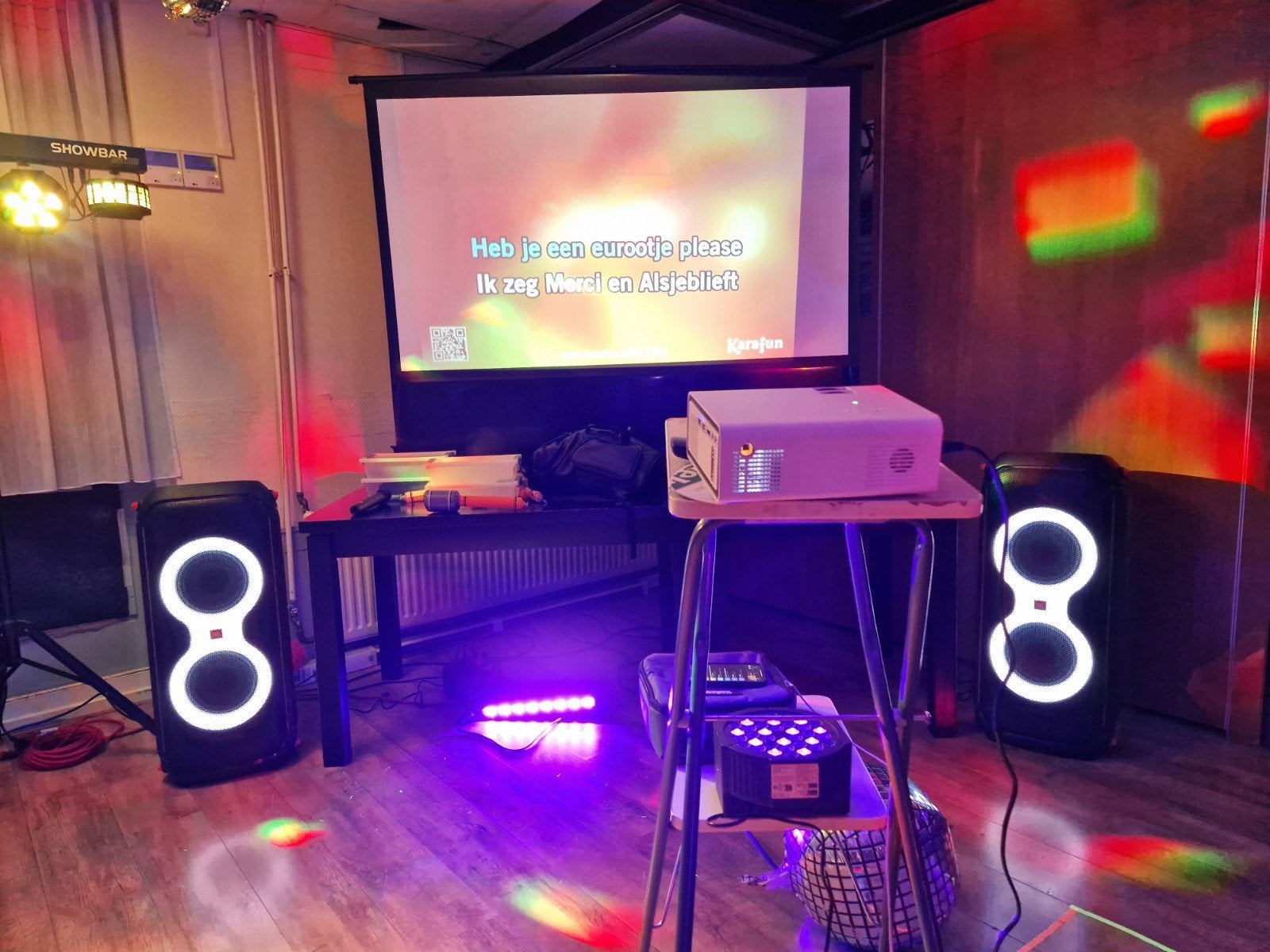 ~ TE HUUR ~ Complete KARAOKESET alleen nog WIFI nodig!!, Ophalen of Verzenden