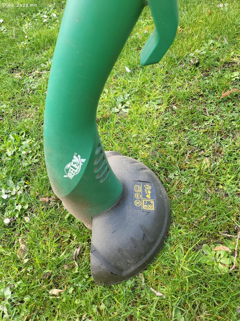 Black & Decker GL280 gras trimmer, Tuin en Terras, Grastrimmers, Gebruikt, Elektrisch, 10 tot 30 cm, Ophalen