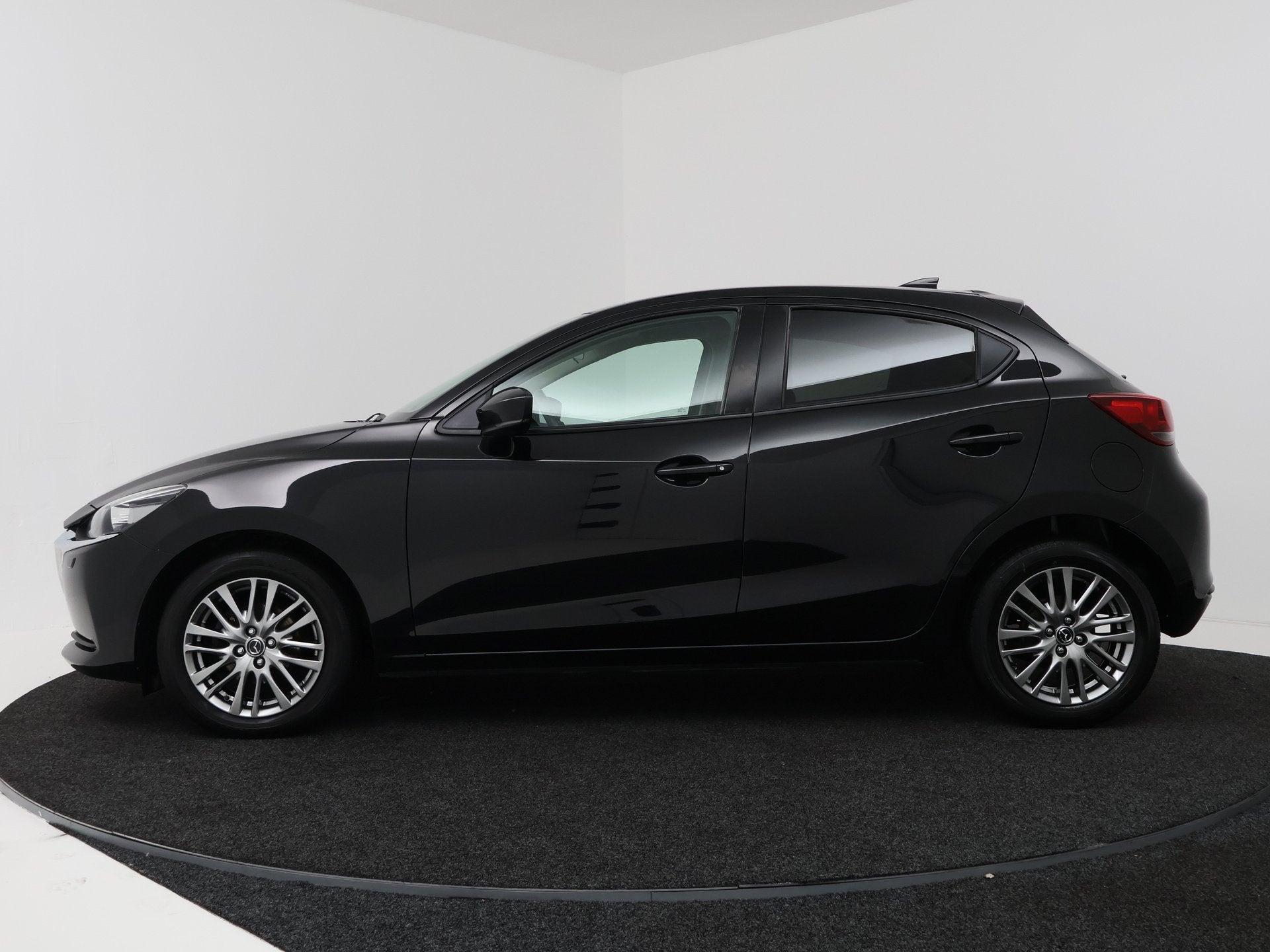 Mazda 2 1.5 Skyactiv-G Sportive Apple Carplay/Android Auto |, Auto's, Voorwielaandrijving, 12 maanden, Stof, Gebruikt