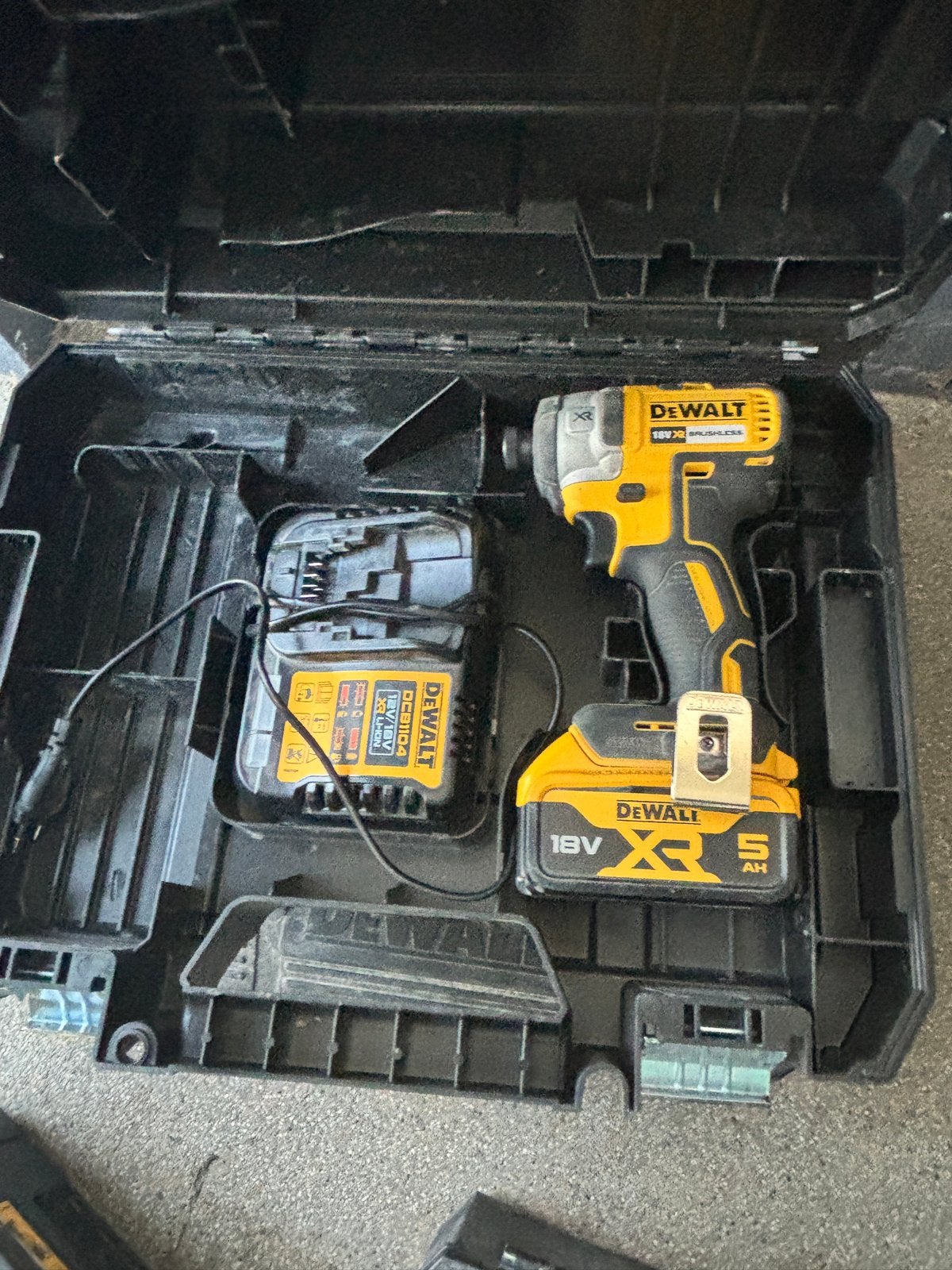 Dewalt Gereedschap Set: Slagboormachine, Haakse Slijper, Boo, Ophalen, Overige typen, Klopboormechanisme, Gebruikt