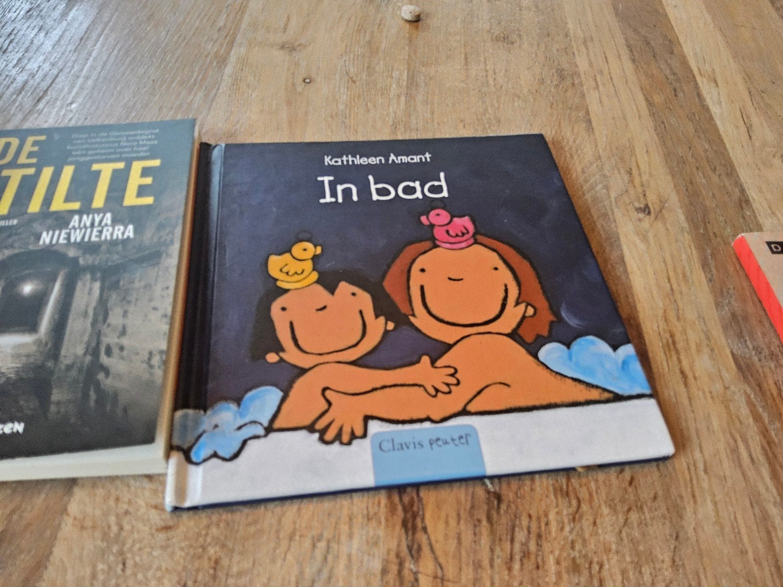 In bad - Kathleen Amant (Clavis Peuter), Boeken, Ophalen of Verzenden, Zo goed als nieuw, Kathleen Amant, 2 tot 3 jaar