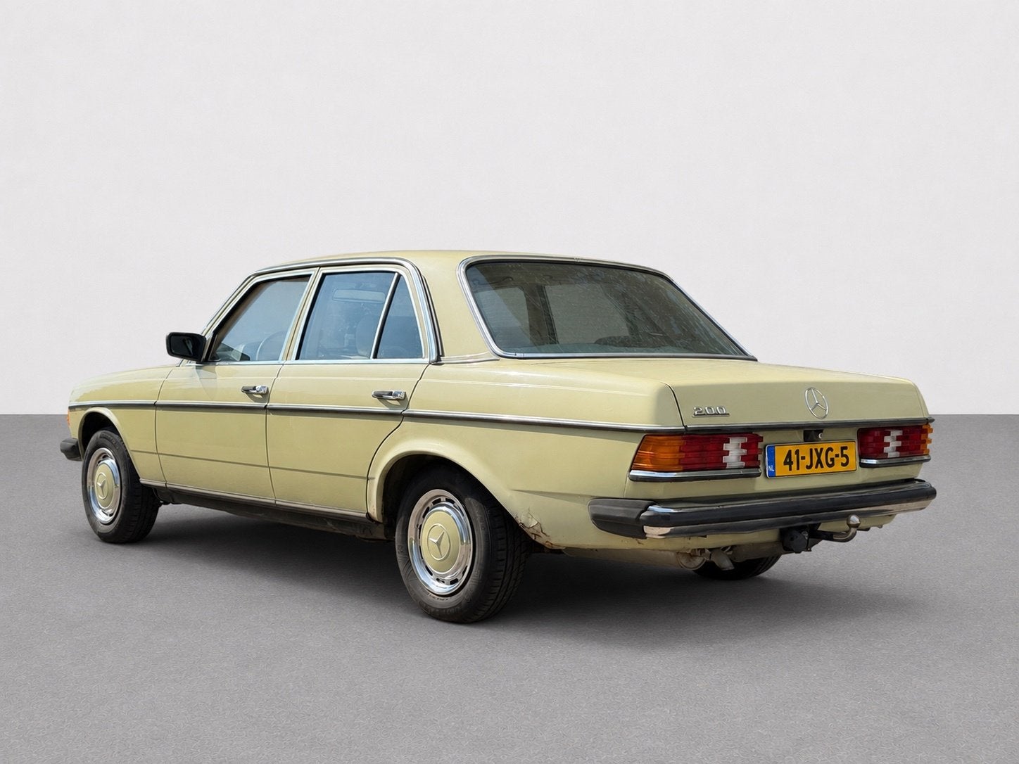 Mercedes-Benz 200-500 (W124) 200, Auto's, Gebruikt, 4 cilinders, Bedrijf, Handgeschakeld