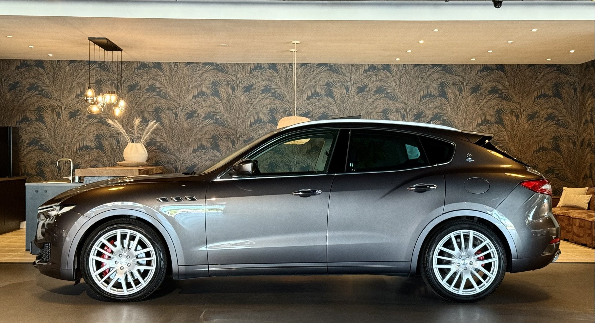 Maserati Levante 3.0 V6 S AWD I 430PK I Pano I H&K, 430 pk, Gebruikt, Euro 6, 138 €/maand