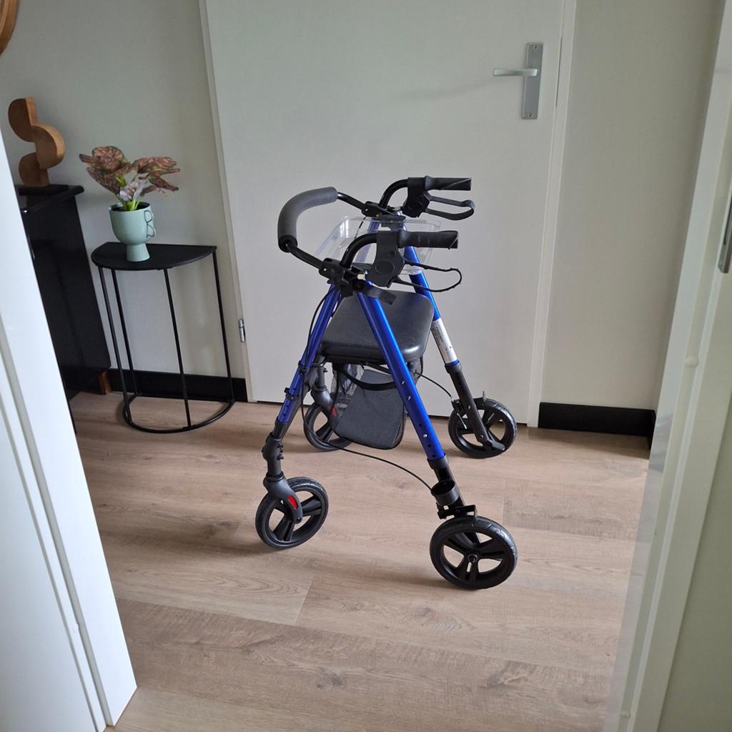 Rollator nieuw voor binnen en buiten, Ophalen, Opvouwbaar, Nieuw