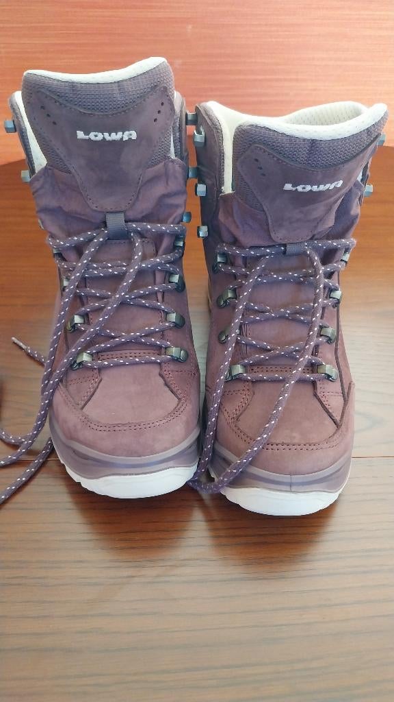Lowa dames wandelschoenen maat 40-41, valt klein, Ophalen, Nieuw, Schoenen