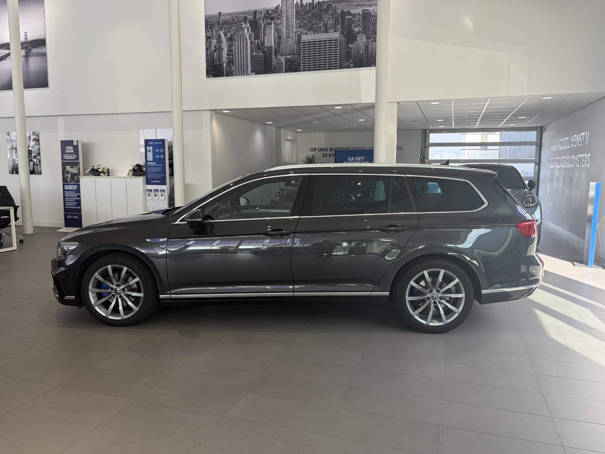 Volkswagen Passat Variant 1.4 TSI PHEV GTE Business | PANORA, 12 maanden, Stof, Gebruikt, 4 cilinders