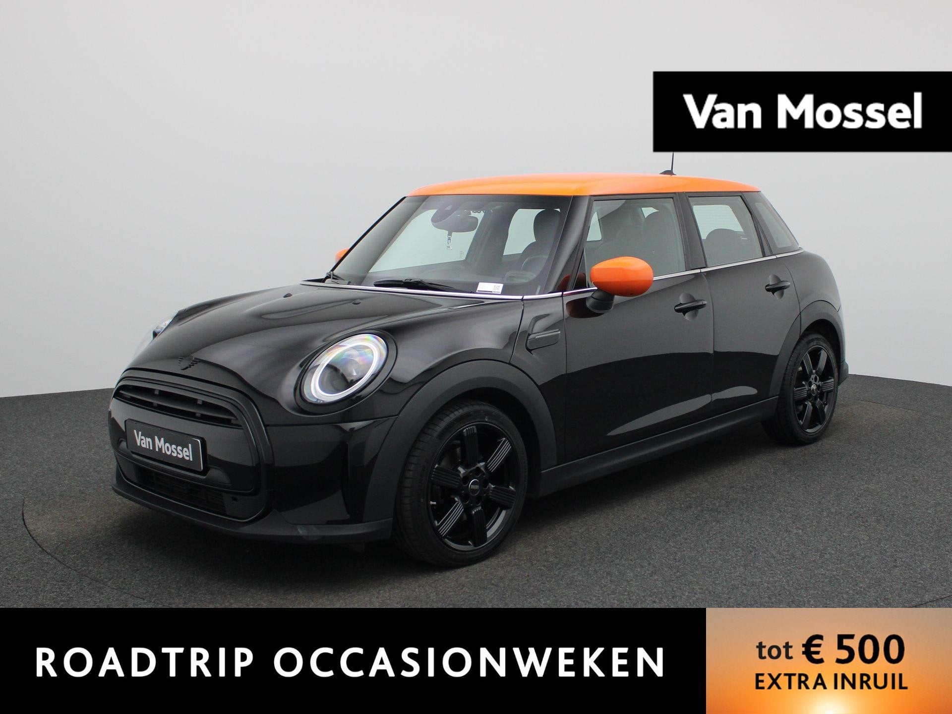MINI 5-Deurs 1.5 Cooper Classic Automaat | Apple/Android Pla, 12 maanden, 136 pk, Gebruikt, Leder en Stof