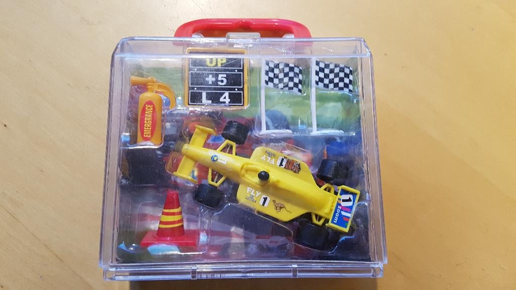 F1 auto playsset, Kinderen en Baby's, Speelgoed | Speelgoedvoertuigen, Ophalen of Verzenden, Zo goed als nieuw