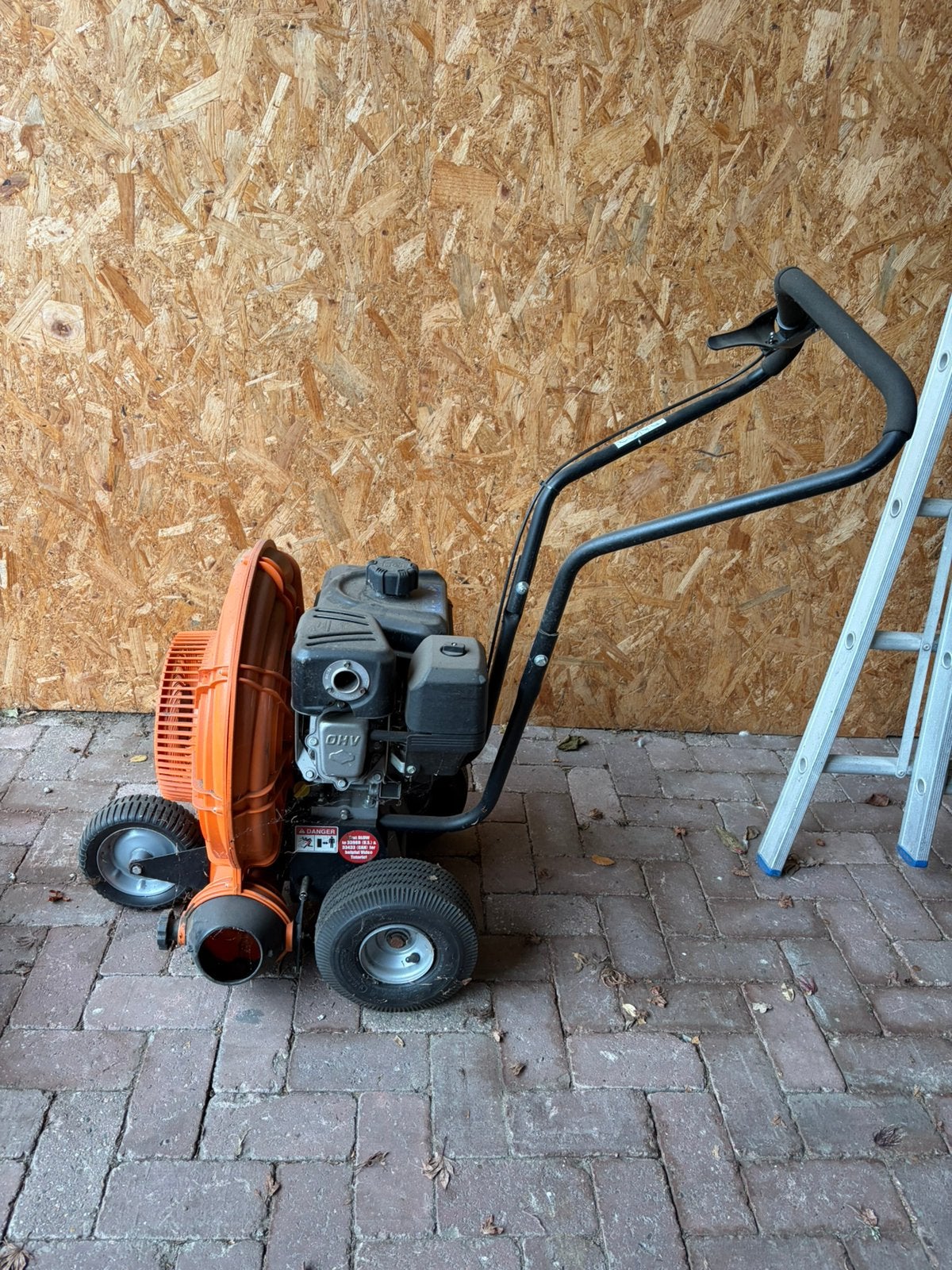 Bladblazer Billy Goat model F601V in nieuwstaat te koop, Ophalen, Benzine, Handgedragen, Onbekend
