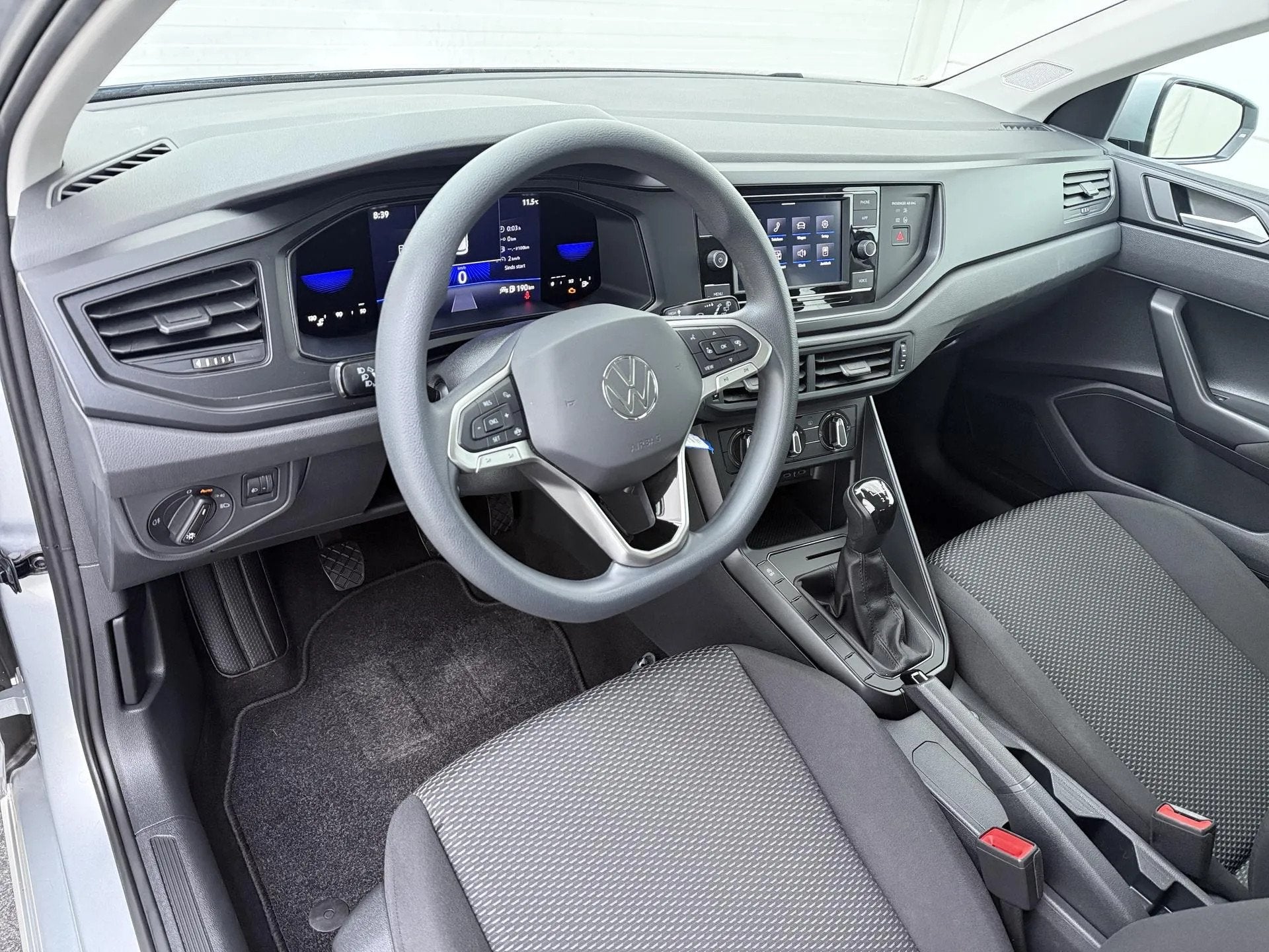 Volkswagen Polo 1.0 TSI (bj 2022), Voorwielaandrijving, Start-stop-systeem, Gebruikt, 1072 kg
